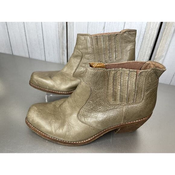 Latigo Panama Ankle Boots Size 8.5 Green Leather Slip On Block Heel - Picture 2 of 6